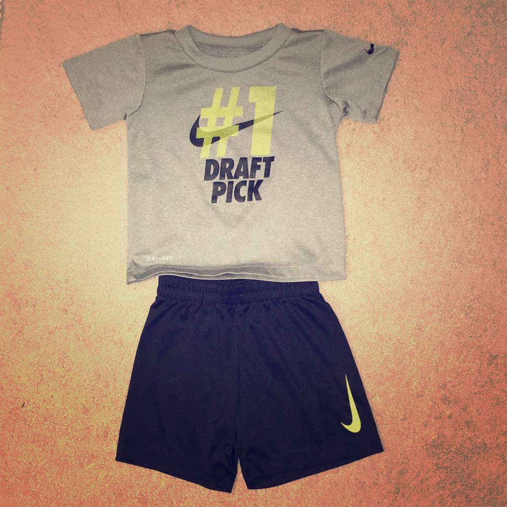 24M Nike Dri-Fit Toddler set.